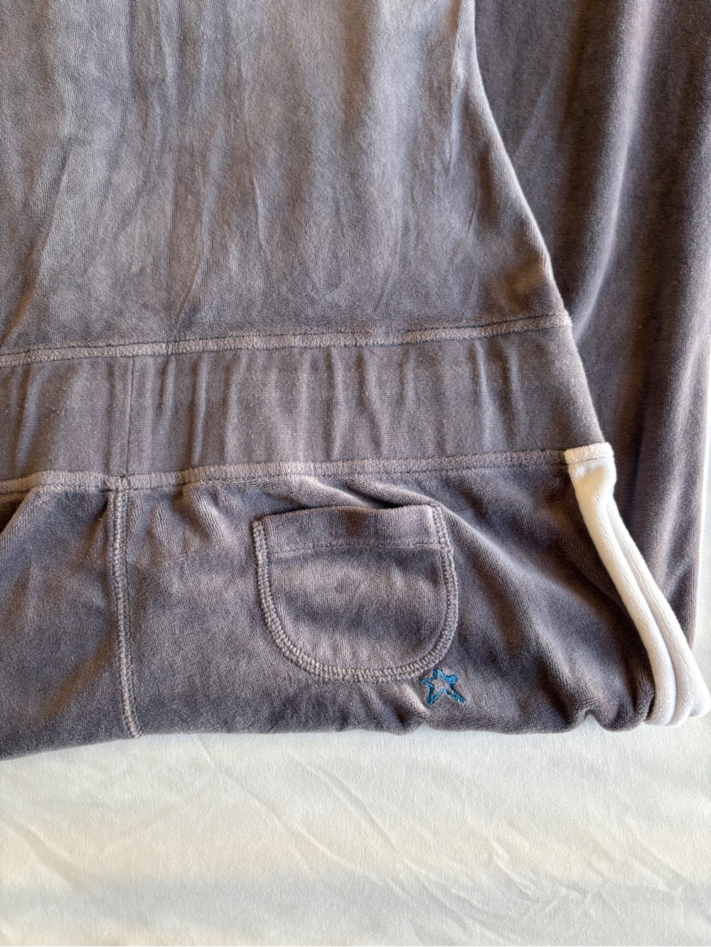 JLo Gray Velour Hooded Jumpsuit Y2K Lace Trim Zip Up Side Stripe Vintage 2000s - Picture 3 of 10